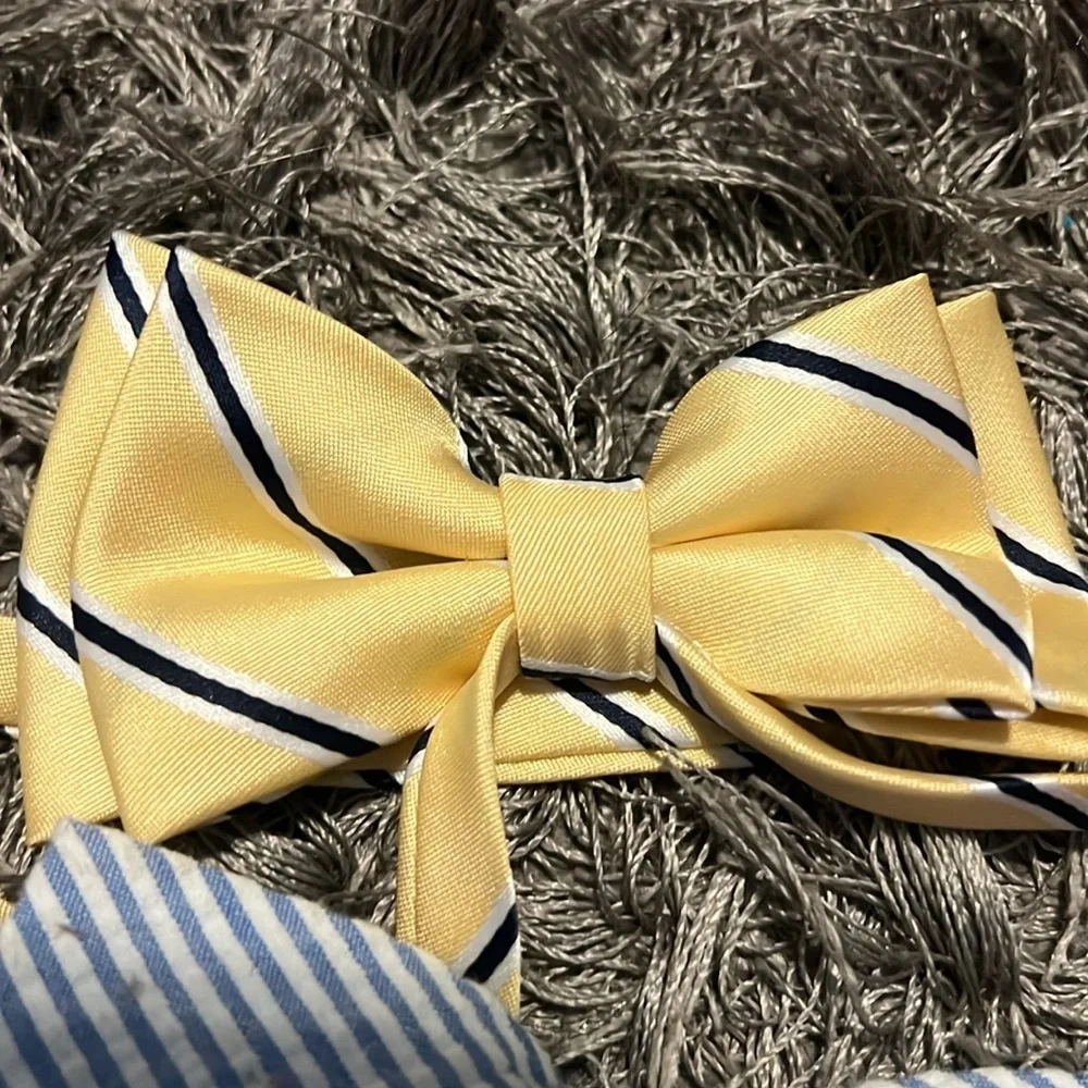 4 bow ties